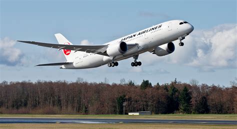 Japan Airlines To Take Delivery Of Their First 787