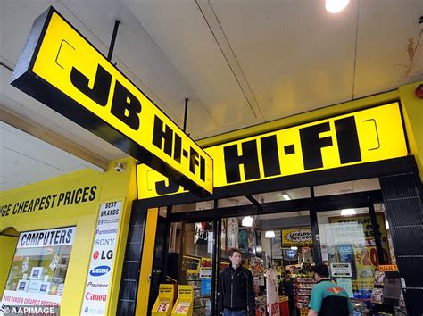 jb  fi shuts  stores  melbourne   government announced stage  lockdown