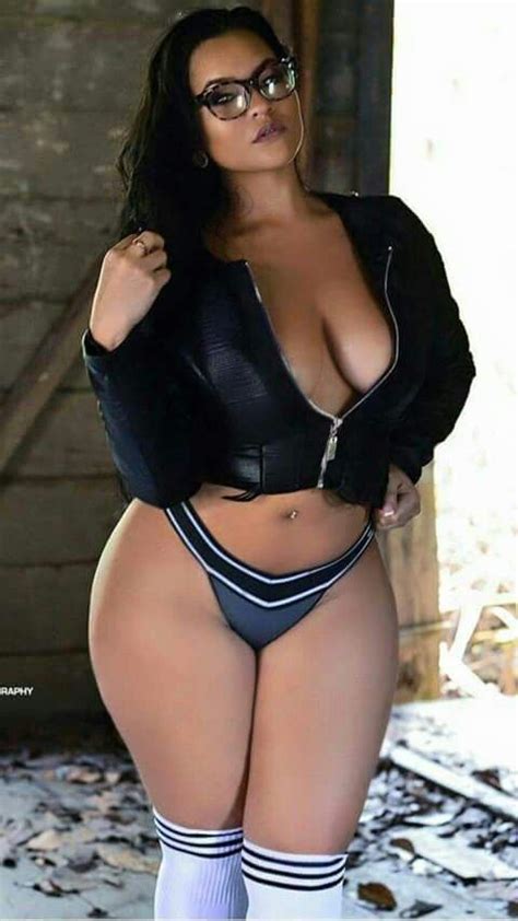 pin de buba garcia en modelos con curva en 2018 pinterest curvy sexy y curves