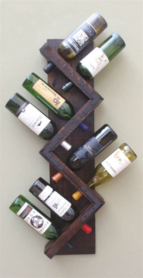 een uniek wijnrek van hout  design items voor  jouw interieur