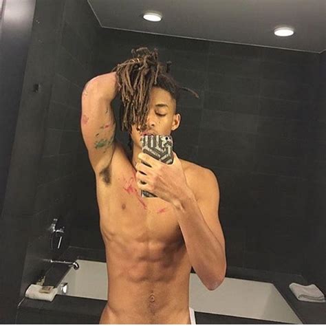 Jaden Smith Shows Off His 6 Pack Abs In Sizzling Shirtless Selfie