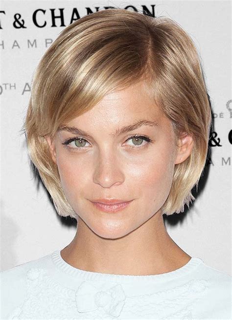 15 Gorgeous Short Straight Hairstyles That Will Inspire