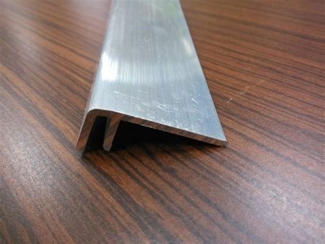 mill finish aluminium angle extrusions   sizes stock mould
