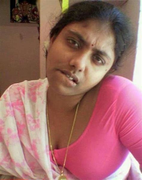 indian wife showing her boobs and pussy 18 pics