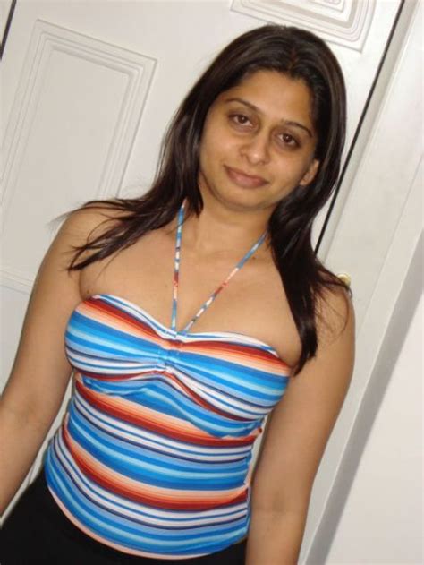 Nri Girls Hip Show Pictures Always Hot Hot College Girls