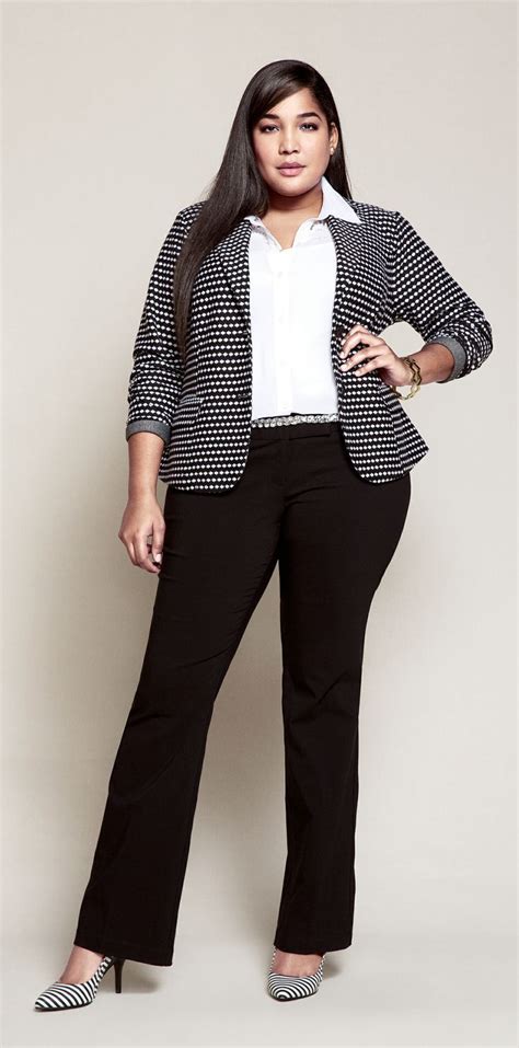 5 stylish plus size outfits for a job interview
