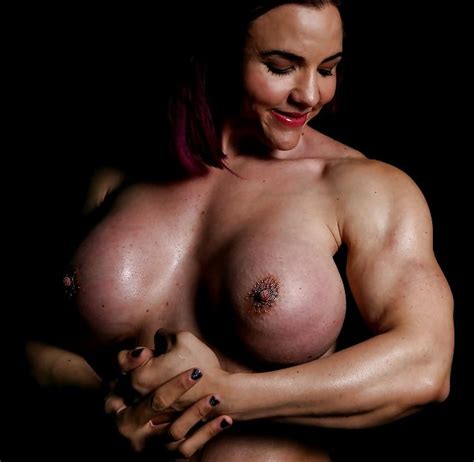 crazy muscle bitch tabbyanne big tits big clit 20 pics xhamster