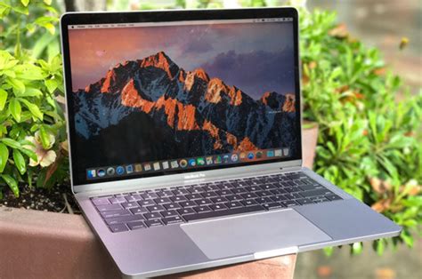 macbook pro 2016 two features missing from apple s