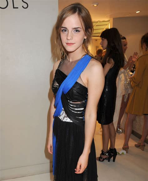 Emma Watson So Launch Ethical Clothing Line