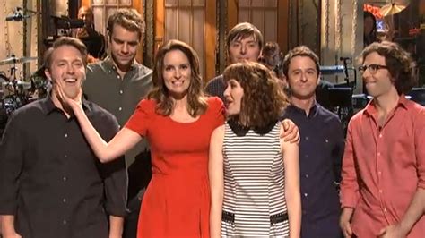 ‘saturday night live premiere new cast members same boring show