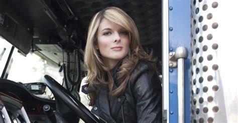 lisa kelly pictures ice road truckers