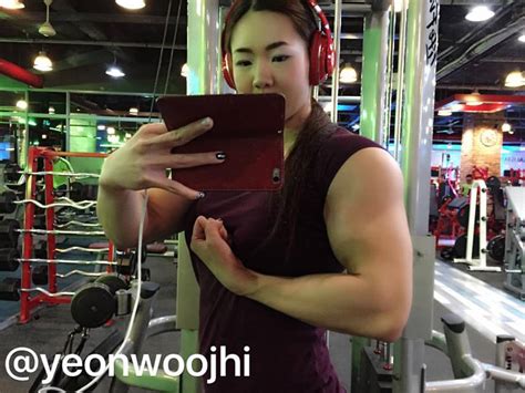 omg this woman s biceps are bigger than yours