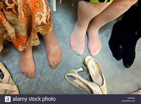 iran nylon feetjapanese nylon feet