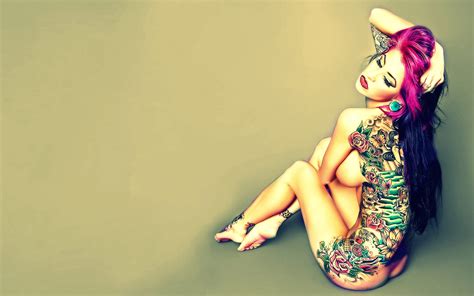 20 amazing tattooed girls wallpapers crispme