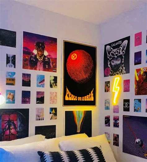 Dorm Inspo And Wall Prints Dorm Room Wall Decor Room Makeover