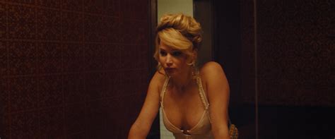 Naked Jennifer Lawrence In American Hustle