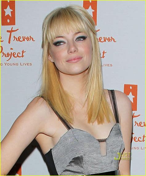 first look at emma stone as gwen stacy omega level