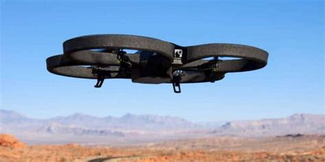 drone parrot une bonne idee de cadeau pour noel robots compagnie