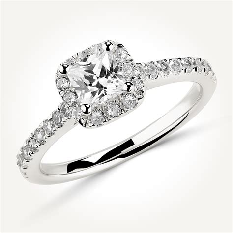 halo diamond engagement ring style