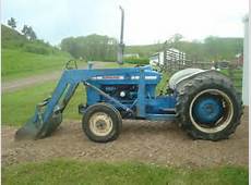 2WD Ford Model# 2000 Tractor with Front End Loader