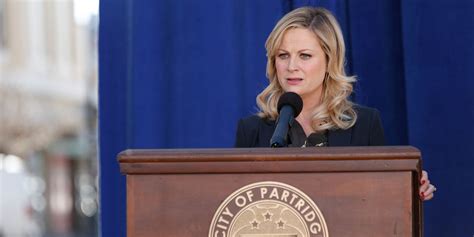 amy poehler and the parks and recreation team slam the