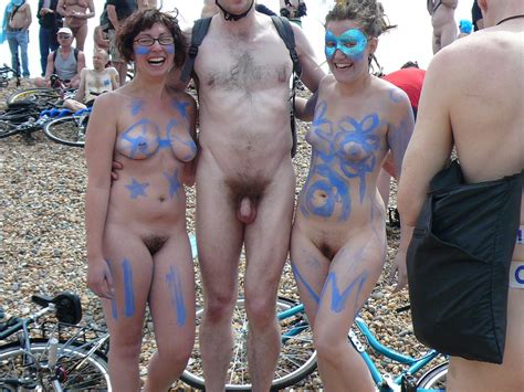 P1010096 Par Tinkerjones29  In Gallery Naked Bike Race