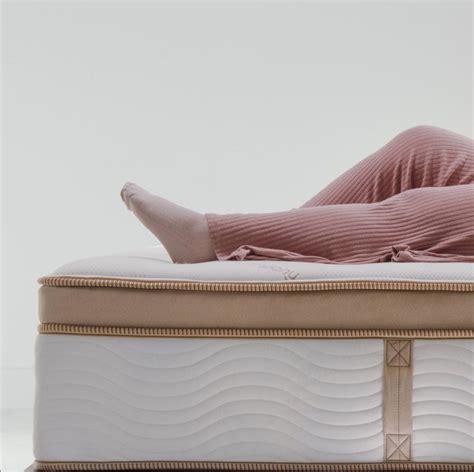 This Mattress Is Heaven For Curvy Bodies Essence