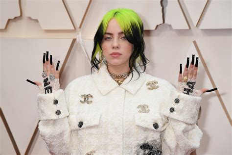 billie eilish   corset  lingerie photo shoot  scared   social media