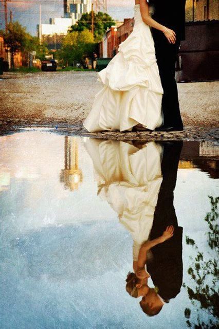 8 Creative Photo Ideas For A Rainy Wedding Day