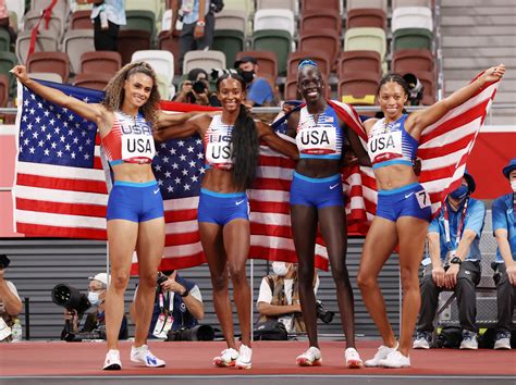u s women win 4x400 and allyson felix becomes the most decorated u s