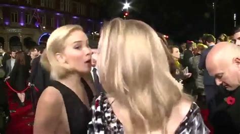 Jennifer Lawrence Kiss Natalie Dormer During An Interview Youtube