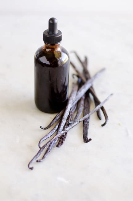 sweet roots infusions  herbal living    liquid vanilla