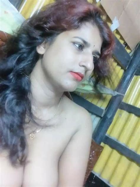 New Married Paki Bhabhi Showing Boobs Pussy 17 Pics
