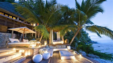 top   resorts   seychelles  luxury travel expert