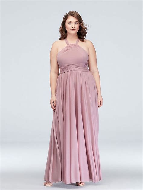 30 Plus Size Bridesmaid Dresses In Every Budget And Style
