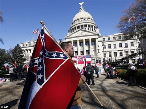 Mississippi Lawmakers Take First Steps To Remove The Confederate Battle