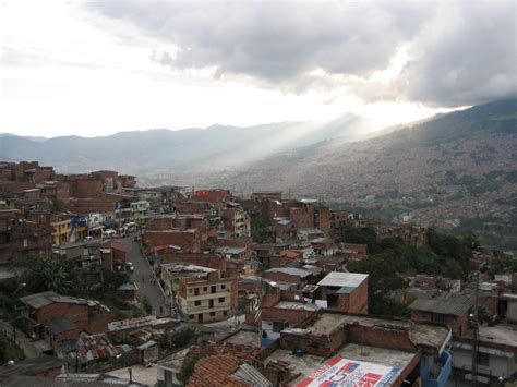 eviction  brazilian slum residents    world cup la gente newsmagazine university