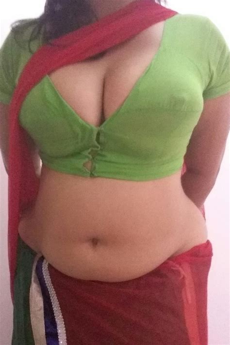 Busty Shirt Cleavage Bobs And Vagene