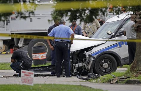 New Orleans Police Officer Killed While Transporting Prisoner Suspect