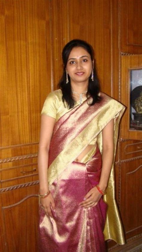 real pics of hot aunty wallpapers gallery