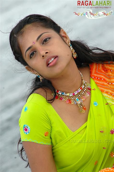 malayali actress sindhu menon
