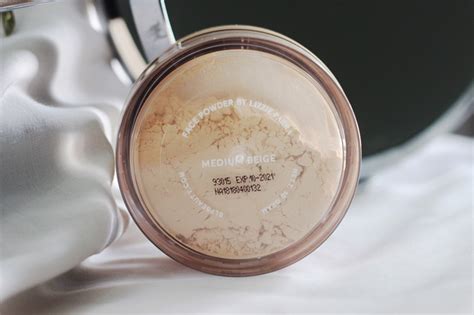 blp loose powder shade medium beige review beauty  dummy indonesian beauty lifestyle blog