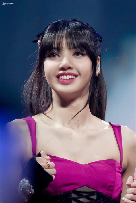 221212 blackpink lisa born pink concert in paris day 2 kpopping