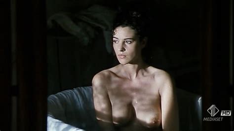 Monica Bellucci Nude – Briganti Amore E Libertà 1994 Hd 1080p