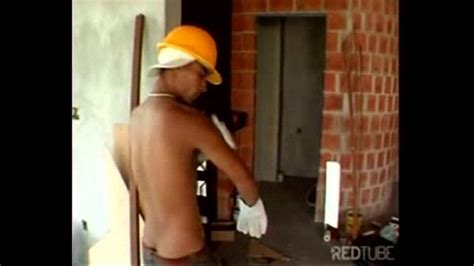 brasileiros gays transando em uma construção