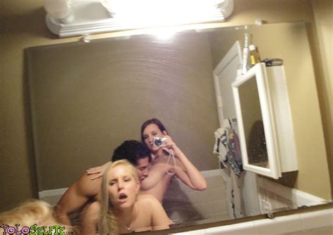 Selfie Three Some Bathroom Selfie Nude Selfies Sorted