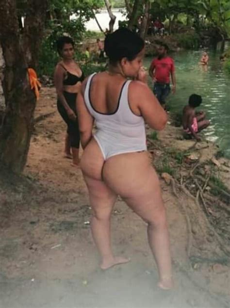 sensi en bikini gitana colombiana gordita culona muslona porn pictures