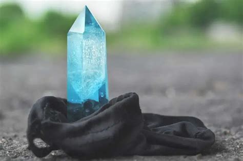 blue quartz  ultimate guide  meaning properties  gemstonist