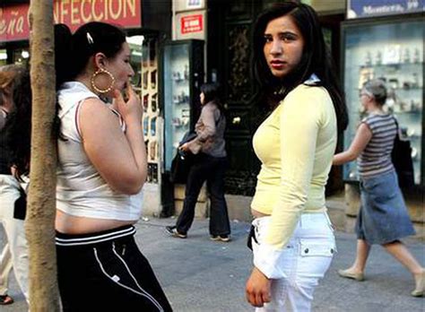 400 mujeres se prostituyen en las calles de madrid noticias de