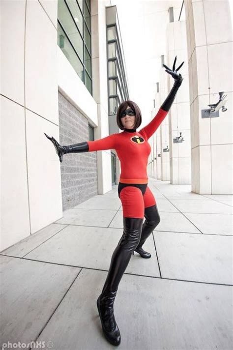 Pin On The Incredibles Cosplay